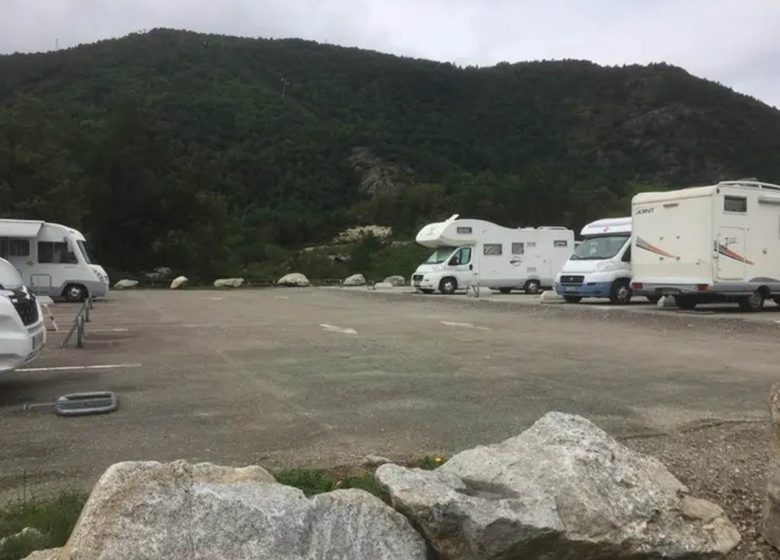 Aire de stationnement pour camping-cars