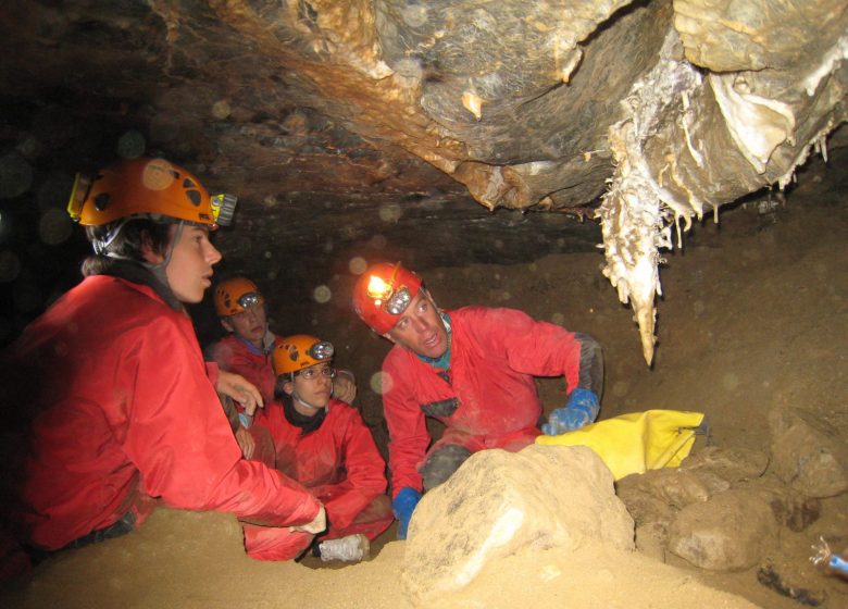 Spéléologie avec Sibelle Escapade