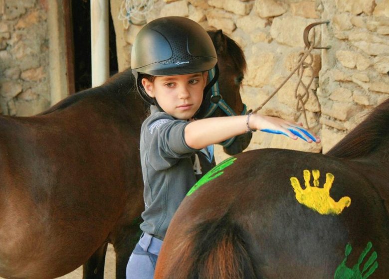 Les poneys voyageurs pour les 6/9 ans – Evasion Vacances