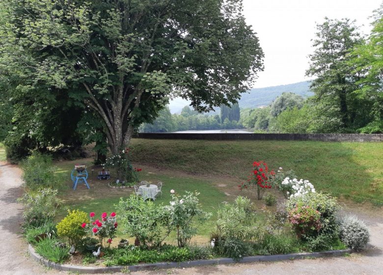 Maison au bord du lac