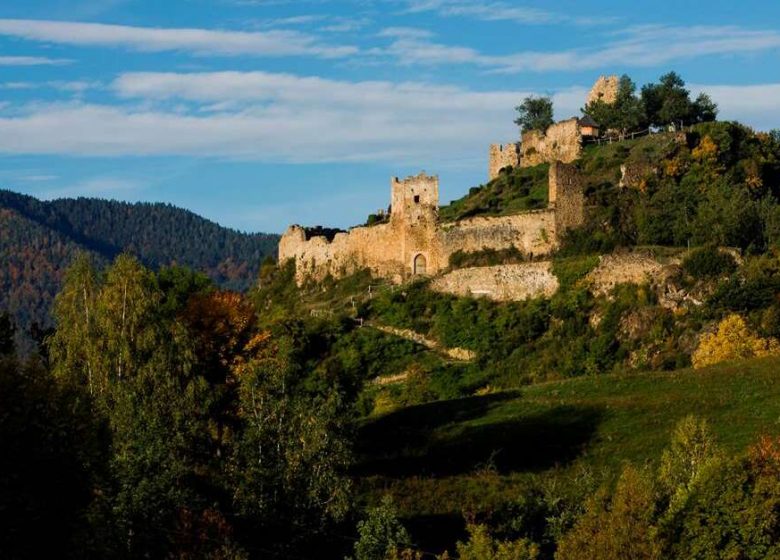 Château de Lordat : un voyage dans le temps au cœur de la Haute Ariège.