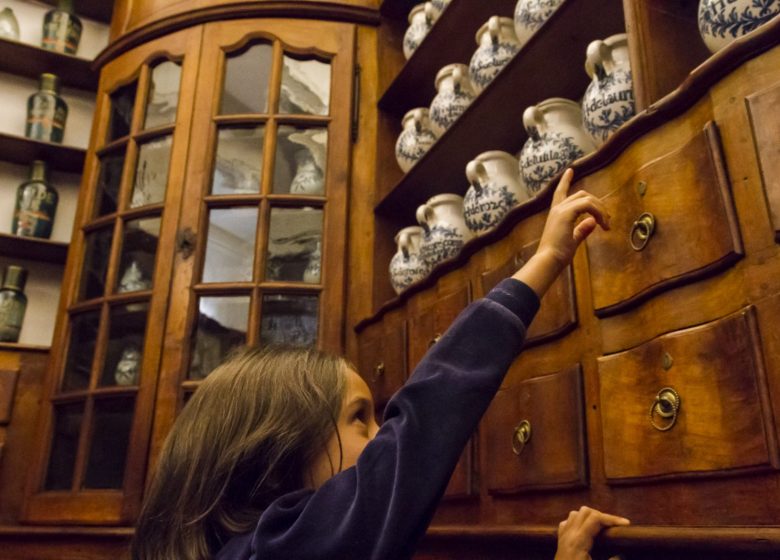 Visites guidées de la pharmacie du XVIIIème et de la Chapelle de l’Hôtel Dieu