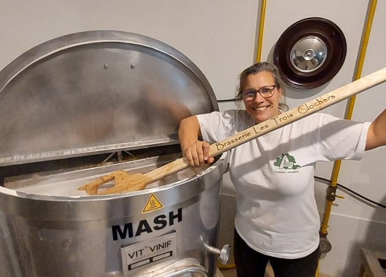 Visite de la brasserie « Les trois clochers »