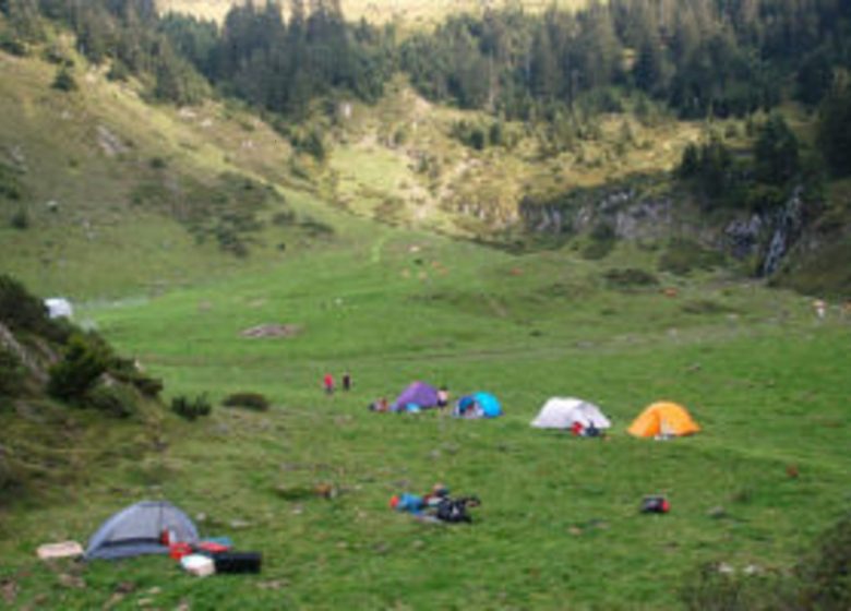 Bivouac dans la réserve sauvage du Valier – Oxalys Randonnées