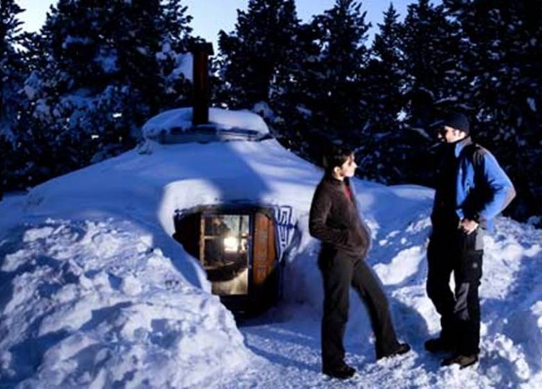 Atelier construction d’igloo avec Angaka