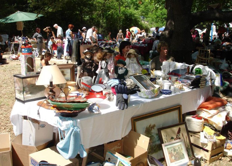 Vide Grenier à Vaychis